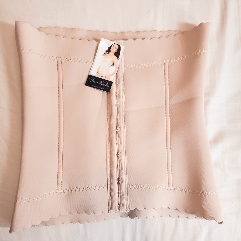 NWT Pura Valentina Shape wear SIZE M